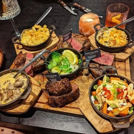 Tomahawk Steakhouse Bed & Breakfast