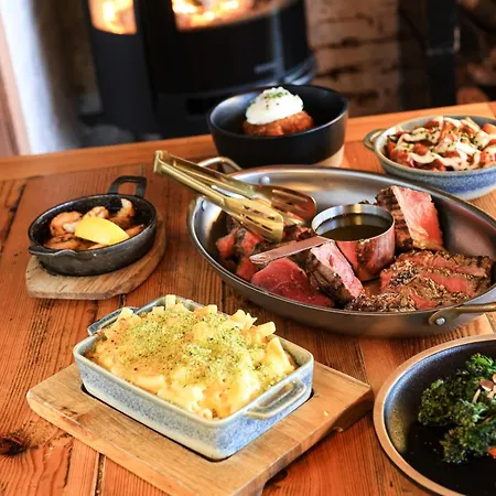 Fuego Steakhouse And Tapas -tomahawk Couette-café