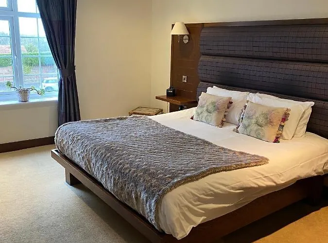 Bed & Breakfast Tomahawk Steakhouse *